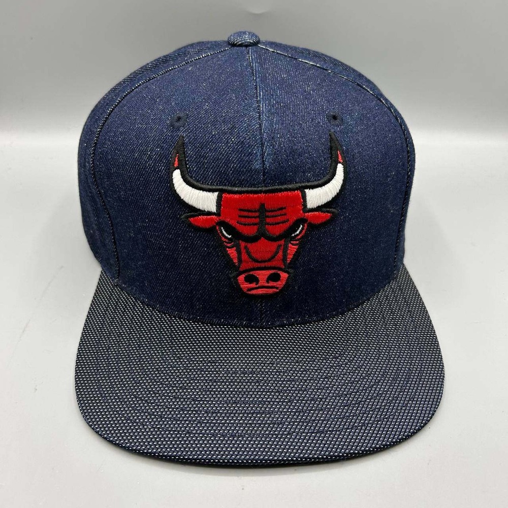 Chicago Bulls NBA Hat Men Blue Denim Mitchell & Ness Snap Back Cap Cotton